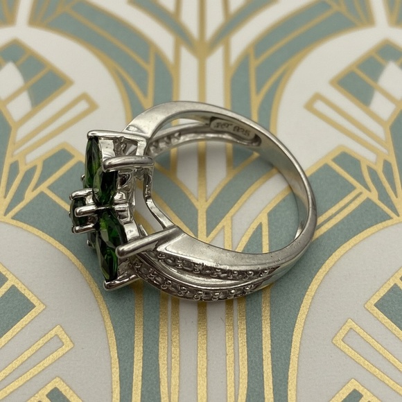 Green Emerald with double  band of cz Flower Ring stamped 925 - Picture 7 of 8
